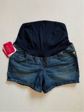 Isabel Maternity by Ingrid & Isabel Denim Blue Jean Maternity Shorts